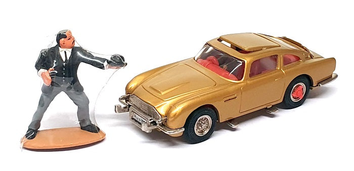 Corgi 1/43 Scale 04201 James Bond 007 Aston Martin DB5 & Oddjob Figure - Gold