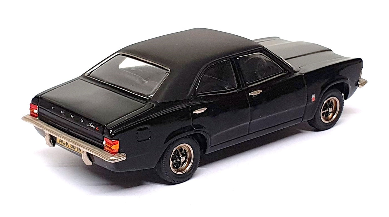 Abbey Classics 1/43 Scale AC04B Ford Cortina Mk3 Saloon - Black/Black Vinyl Roof