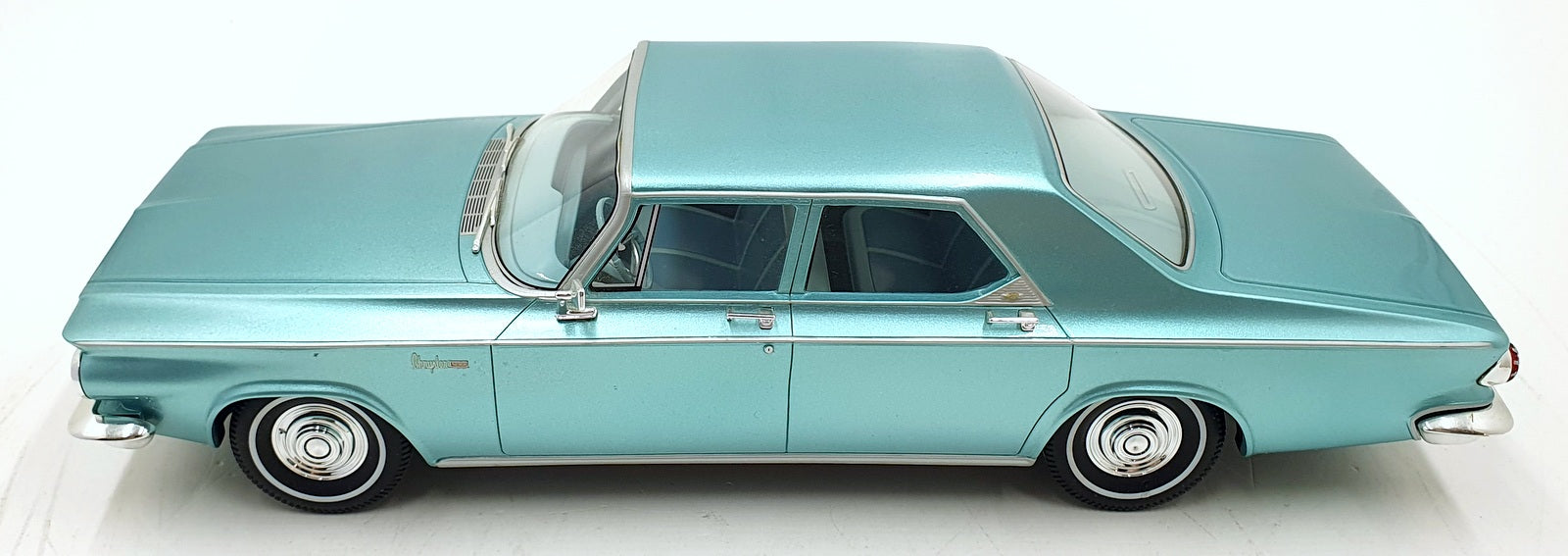 BOS Models 1/18 Scale BOS315 - 1963 Chrysler Newport 4 Door Sedan - Met Blue