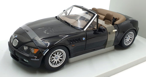 UT Models 1/18 Scale Diecast 20441 - BMW Z3 Roadster 2.8 1999 - Black