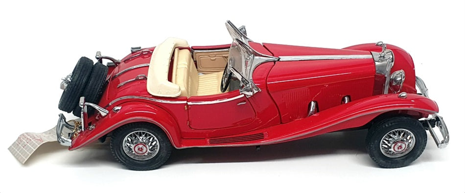 Franklin Mint 1/24 Scale F2607R - 1935 Mercedes Benz 500k Special Roadster - Red