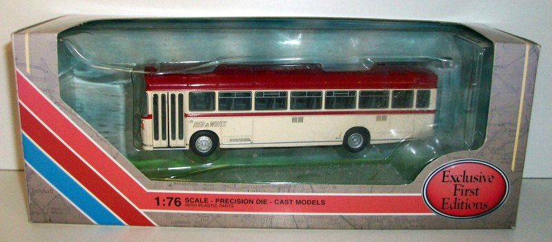 EFE 1/76 Scale - 29401 Bristol RELH red & white 24 model diecast bus