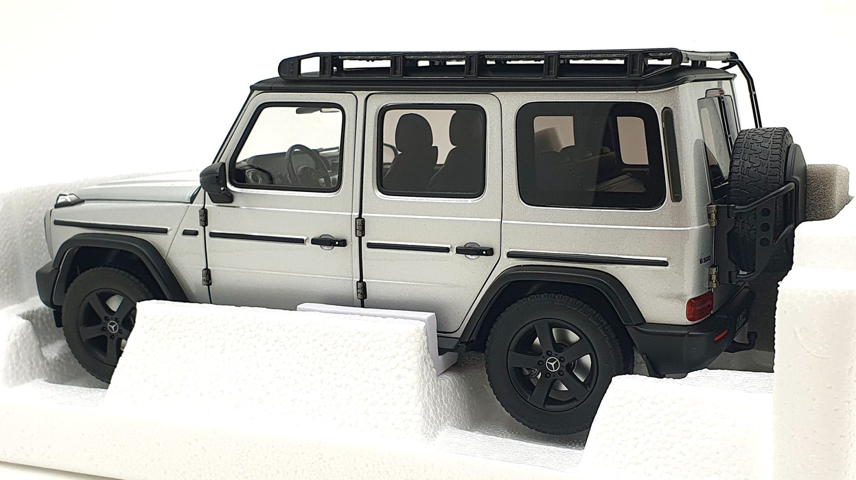 Norev 1/18 Scale Diecast 183030 - 2024 Mercedes-Benz G Class Professional