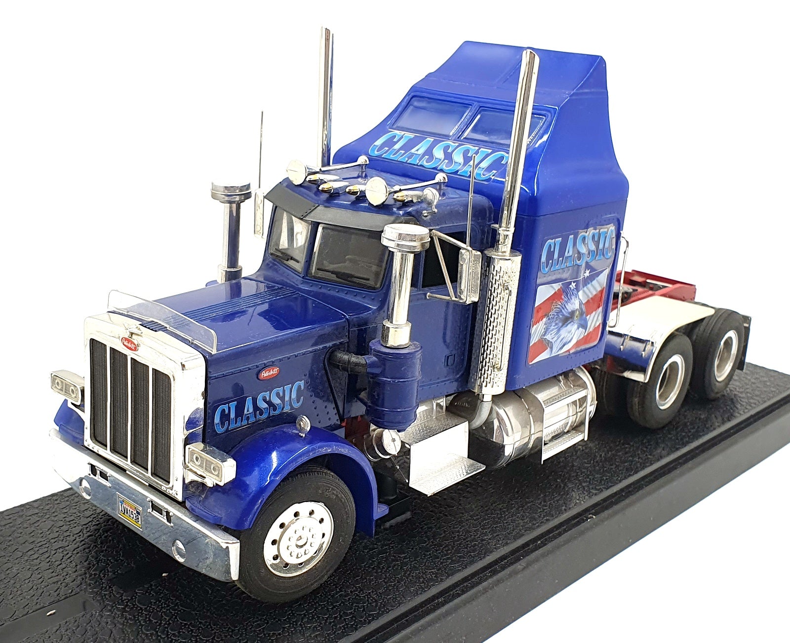 Revell 1/24 Scale 08892 - Peterbilt Classic Tractor Unit American - Blue