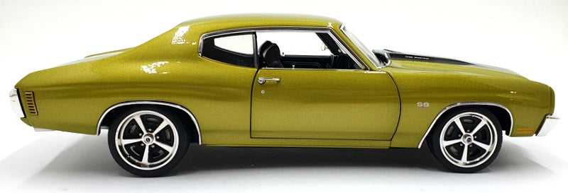 Acme 1/18 Scale Diecast A1805525 1970 Chevrolet Chevelle SS Restomod - Green