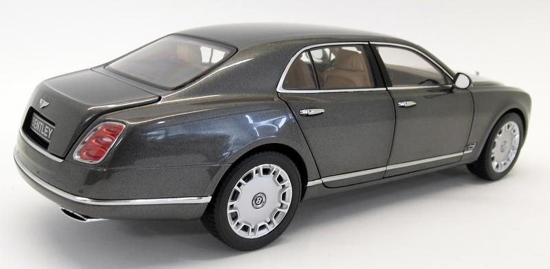 Minichamps 1/18 Scale Diecast NVBL843 - Bentley Mulsanne 2010 Metallic Grey