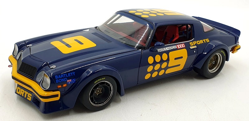Classic Carlectables 1/18 Scale 18374 - Chevrolet Z28 Camaro 1982 Bathurst