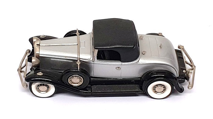 Brooklin 1/43 Scale BRK88 001 - 1931 Studebaker President - Silver/Charcoal