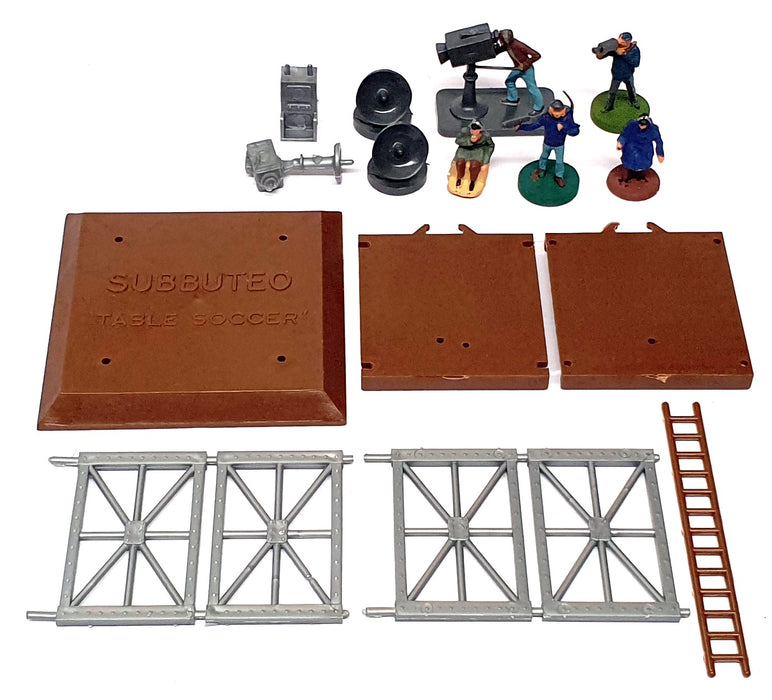 Subbuteo 61139 & 61208 - All Weather Bench & Outside Broadcasting Unit