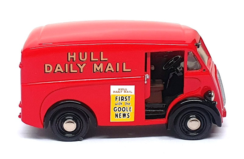 Pathfinder Vanguard Models 1/43 Scale No. 5 - Morris J Type Van Hull Daily Mail