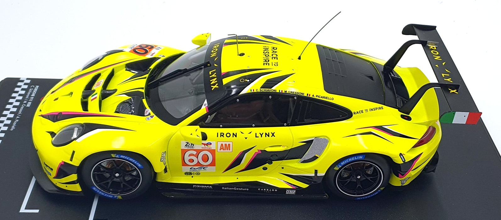 IXO 1/18 Scale LEGT18-23041 - Porsche 911 RSR #60 24Hr Le Mans 2023