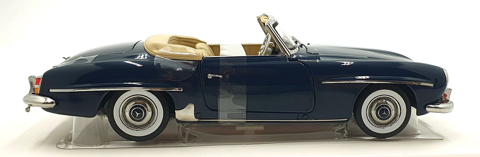 Norev 1/18 Scale Diecast 183403 - 1957 Mercedes-Benz 190 SL - Middle Blue