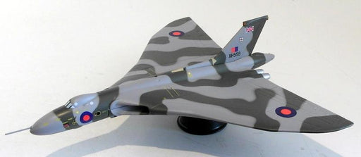 Corgi 1/144 Scale 48303 Avro Vulcan B2 XH558 First and Last in Service
