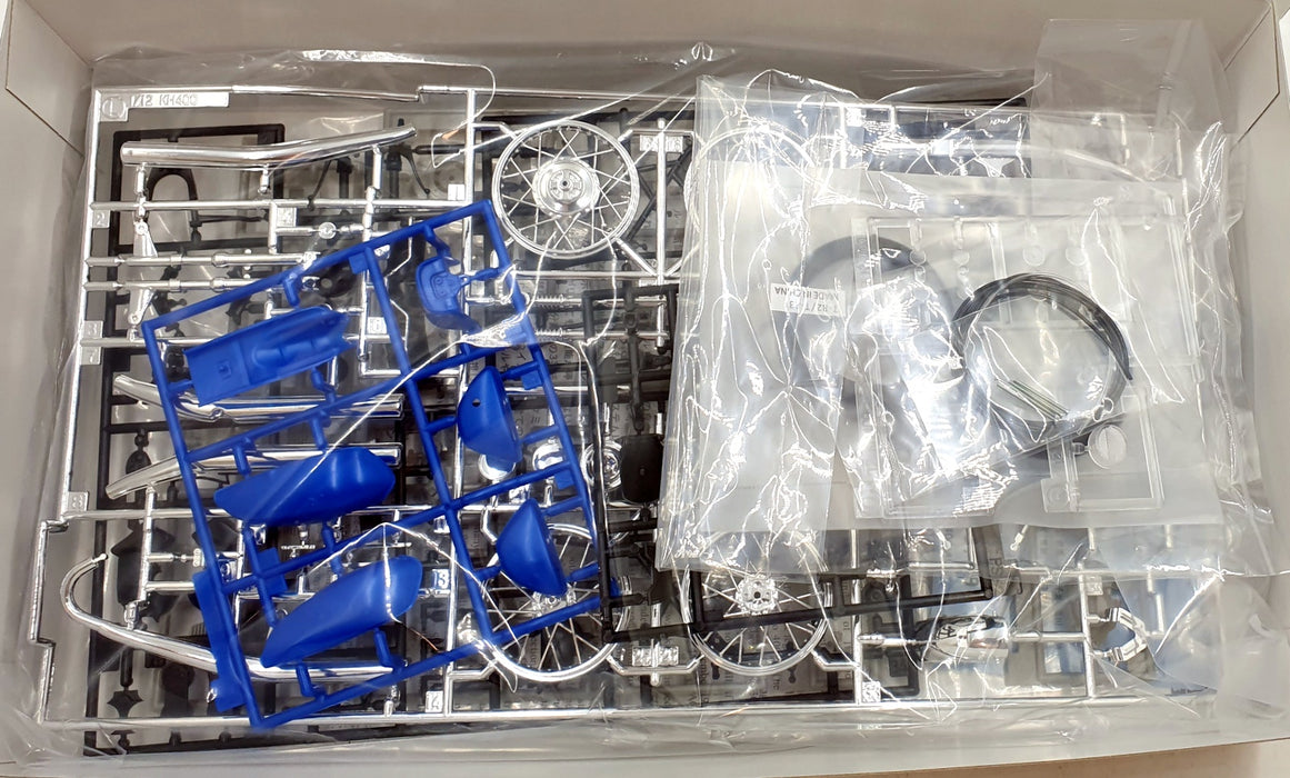 Hasegawa Kits 1/12 Scale 21772 - 1979 Kawasaki KH400-A6 - Blue