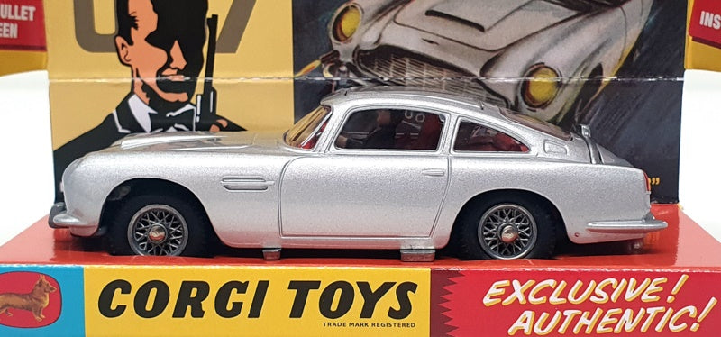 Corgi 9.5cm Long RT26101S 261 - Aston Martin DB5 James Bond 007 Goldfinger
