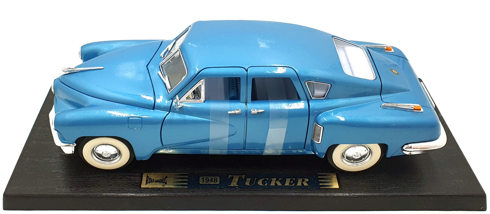 Road Legends 1/18 Scale Diecast 92268 - 1948 Tucker - Blue — R.M.