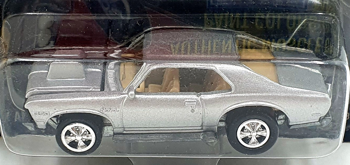 Johnny Lightning 1/64 Scale 200-100 - Muscle Cars USA 1972 Vauxhall Nova  SS