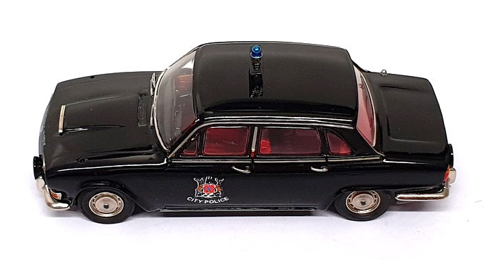 Crossway Models 1/43 Scale CP20 Triumph 2000 Mk1 Nottingham City Police - Black