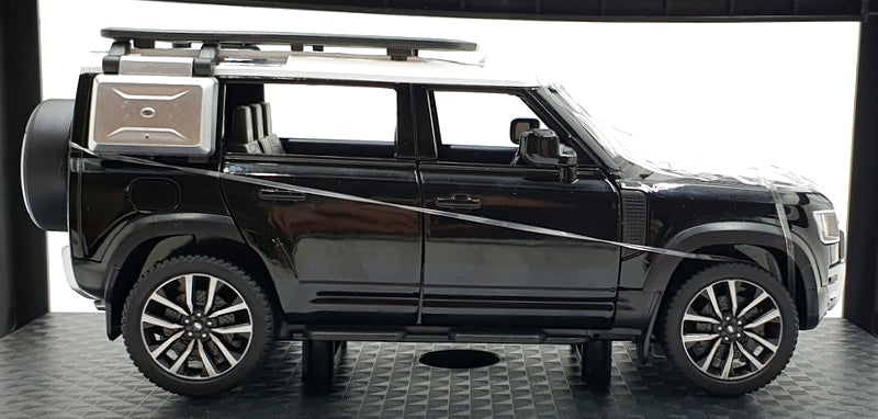 QY Toys 1/24 Scale Diecast Q2002A - Land Rover Defender 110 - Black/White