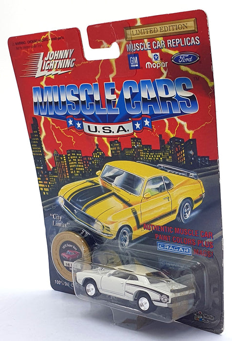 Johnny Lightning 1/64 Scale 200-200 - Muscle Cars USA 1970 Super Bee - Silver