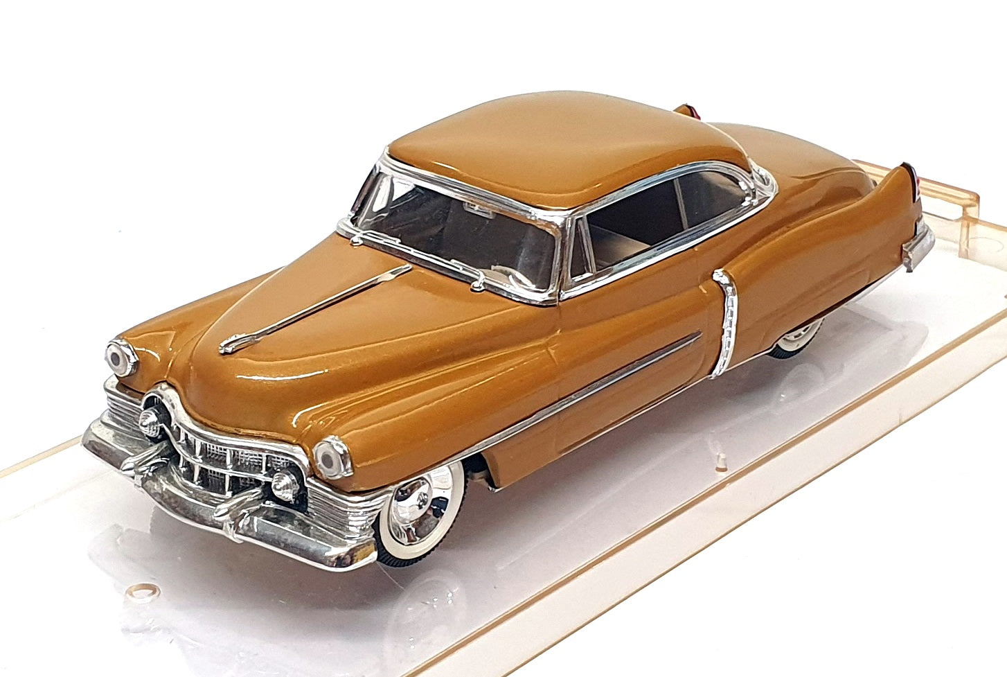 Vitesse 1/43 Scale 282 - 1950 Cadillac Type 62 Coupe - Met. Lt. Brown