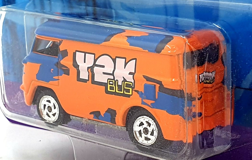 Johnny Lightning 1/64 453-10 - Volkswagen Y2K Bus - Orange and Blue