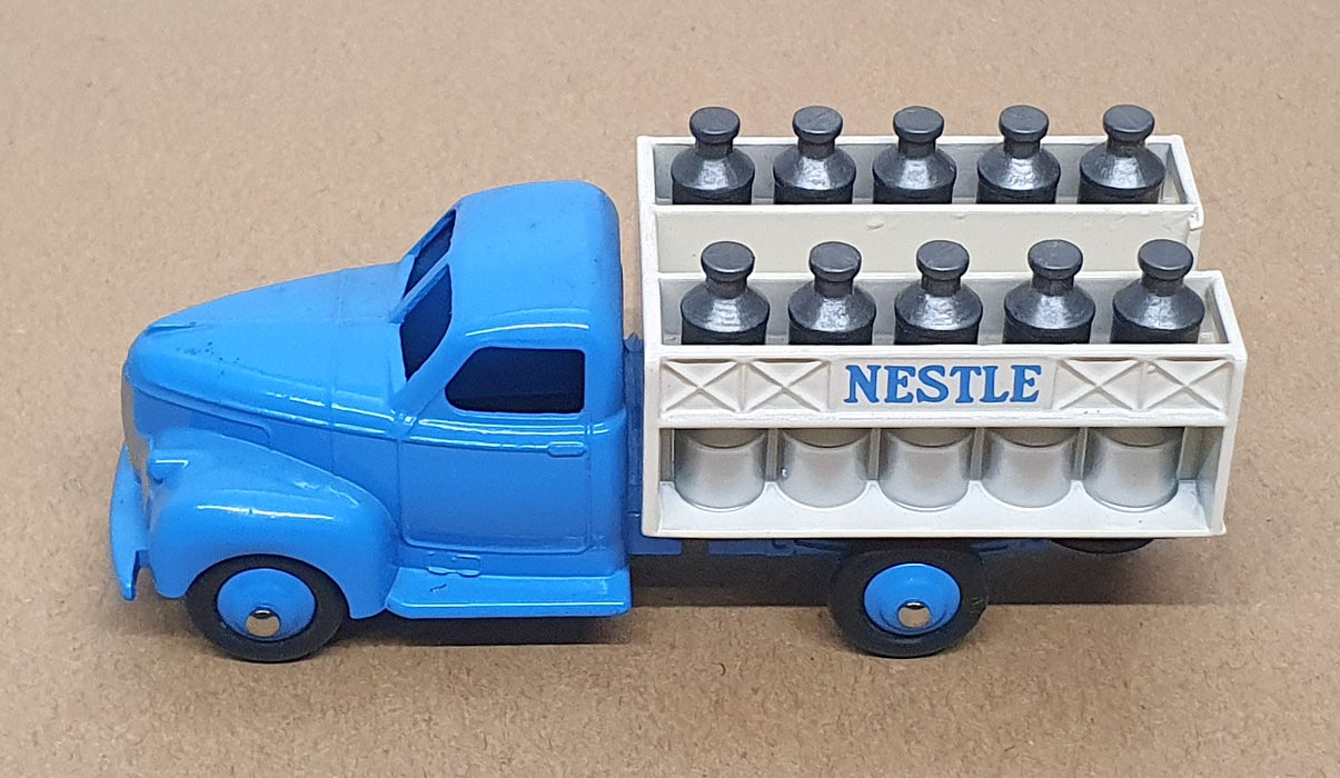 Atlas Editions Dinky Toys 250 - Studebaker Milk Truck Nestle - Blue/White