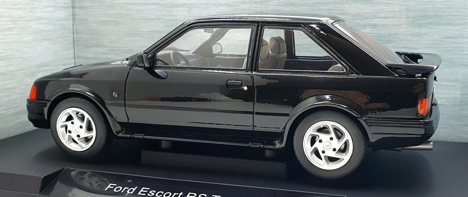 Model Car Group 1/18 Scale MCG18546 - Ford Escort MK IV RS Turbo S2 - Black