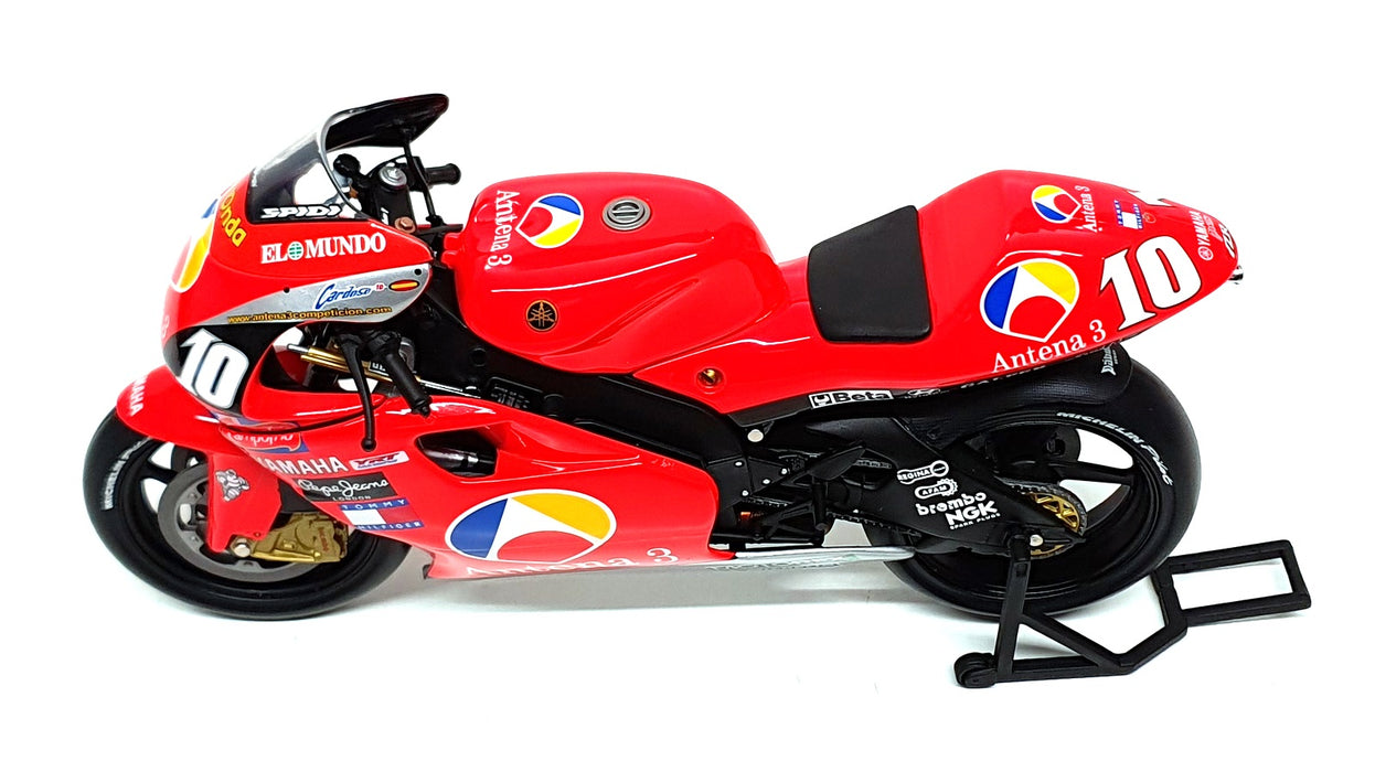 Minichamps 1/12 Scale 122 016310 - Yamaha YZR 500 #10 500cc GP 2001 Cardoso