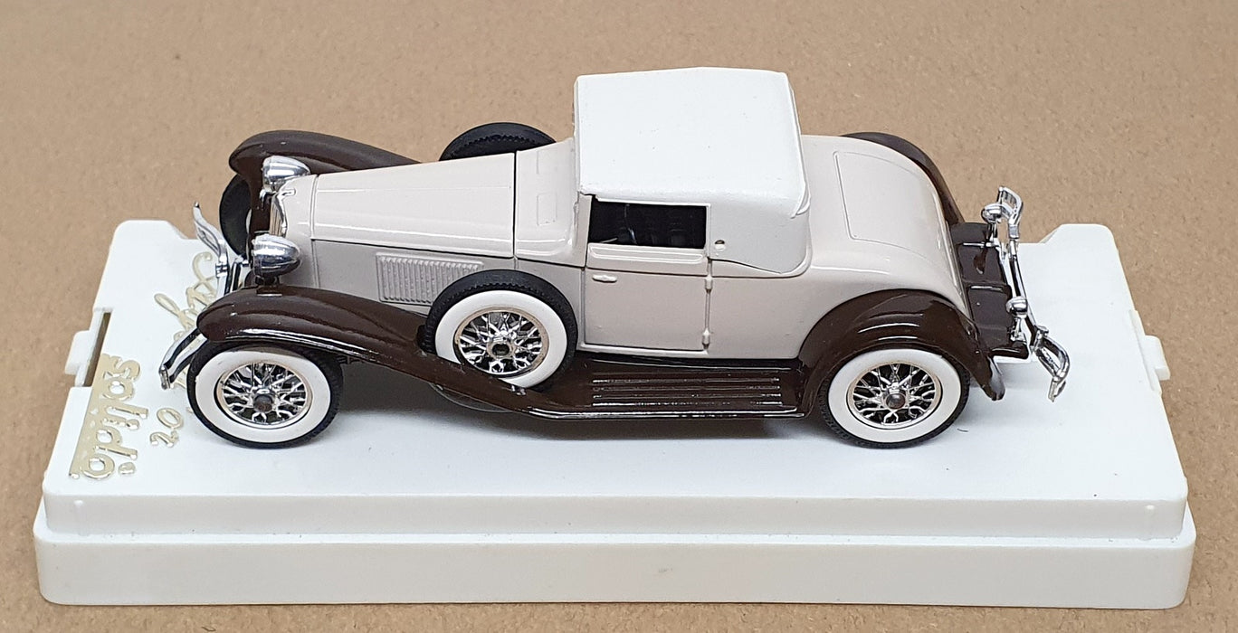 Solido 1/43 Scale Diecast 4055 - Cord L29 - Pale Pink