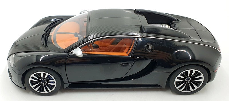 Autoart 1/18 Scale Diecast 70961 - Bugatti EB Veyron 16.4 Sang Noir - Black