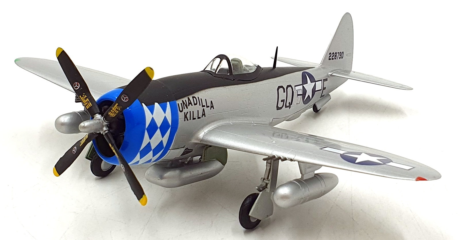 Easy Model 1/72 Scale 37289 - P-47D Thunderbolt WWII Aircraft
