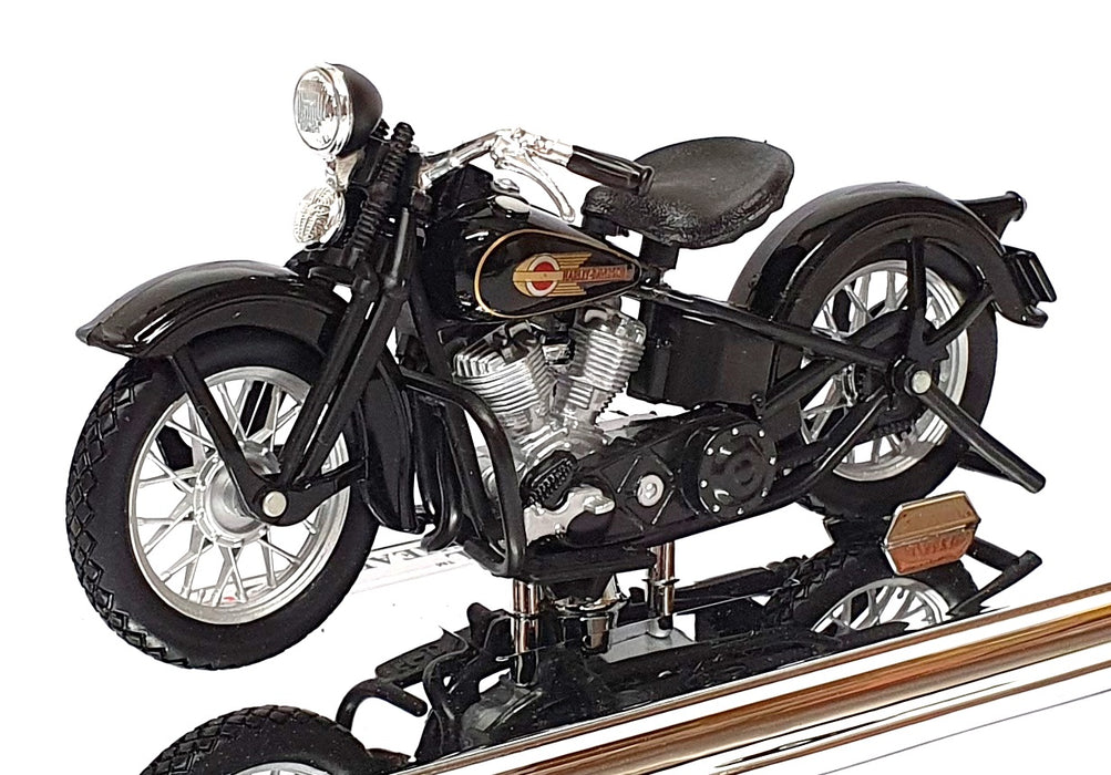 Maisto 1/18 Scale 39360 - 1936 Harley Davidson EL Knucklehead - Black