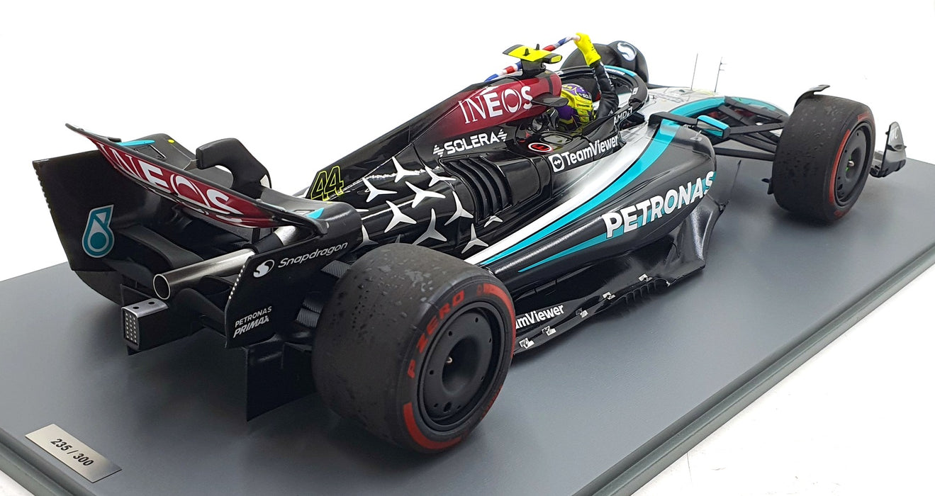 Spark 1/12 Scale 12S050 - Mercedes F1 W15 E British GP Winner #44 Hamilton