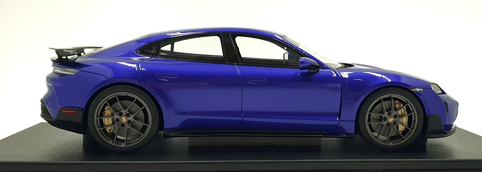 GT Spirit 1/18 Scale Resin GT520 - Porsche Taycan Turbo GT - Met. Purple