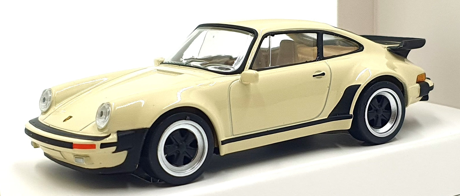 Norev 1/43 Scale Diecast 750071 - Porsche 911 Turbo - Cream