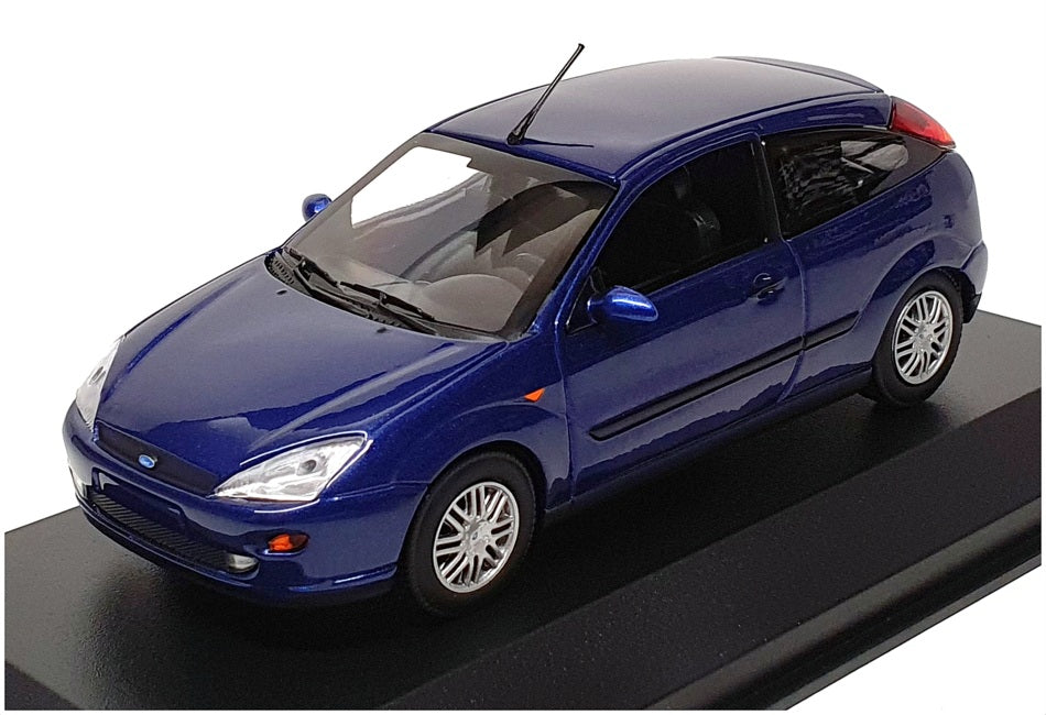 Maxichamps 1/43 Scale 940 087000 - 1998 Ford Focus - Met Blue