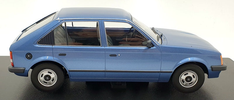 Triple9 1/18 Scale Diecast T9-1800423 - Opel Kadett D - Metallic Blue