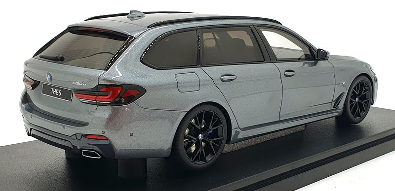 GT Spirit 1/18 Scale Resin GT485 - BMW 530E M Sport Touring - Grey