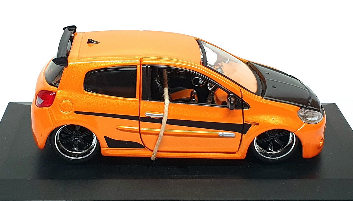 Burago 1/32 Scale Diecast 18-42000 - Renault Clio Sport - Orange/Black
