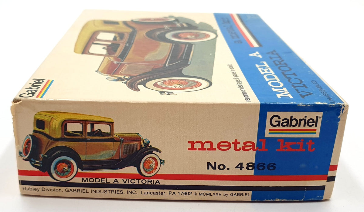 Gabriel 1/20 Scale Unbuilt Metal Kit 4866 - Ford Model A Victoria