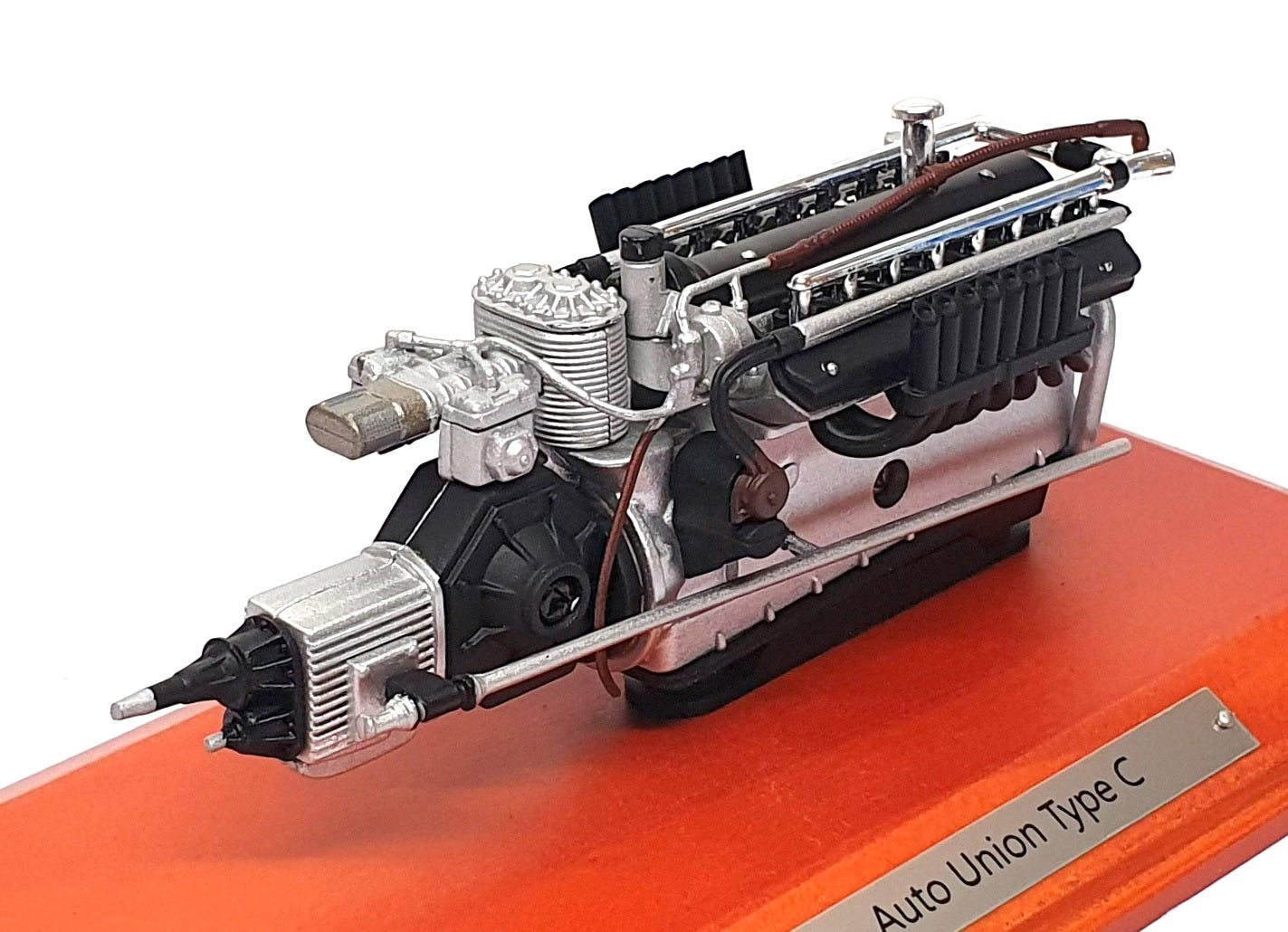 Atlas Editions 1/18 Scale 7 222 001 - V16 Auto Union Type C Engine