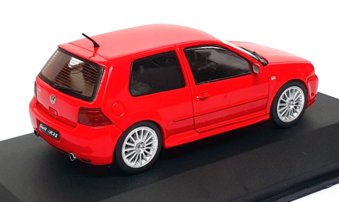 Solido 1/43 Scale S4313604 - VW Volkswagen Golf IV R32 - Tornado Red
