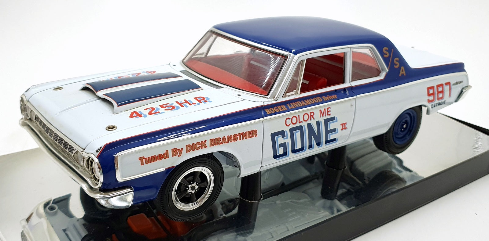 Highway 61 1/18 Scale 50045 - 1964 Dodge 330 Superstock Color Me Gone