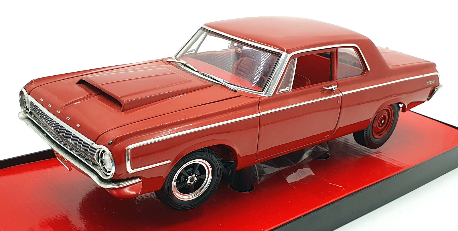 Highway 61 1/18 Scale 50247 - 1964 Dodge Super Stock ' Little Old Lady' Red