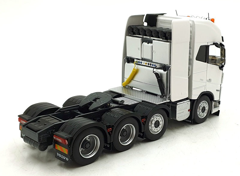 Marge Models 1/32 Scale 2322-01 Volvo FH5 8x4 Truck - Clear White
