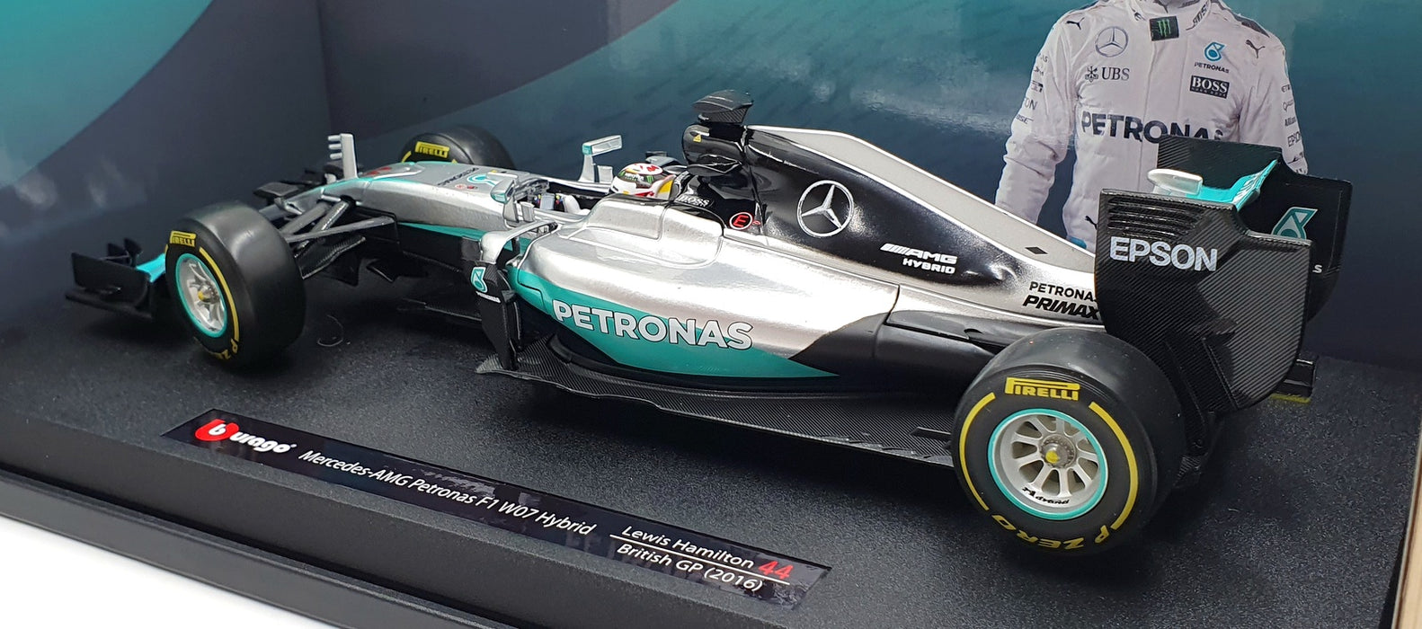 Burago 1/18 Scale 1785010 - Mercedes F1 W07 British GP 2016 Hamilton #44 