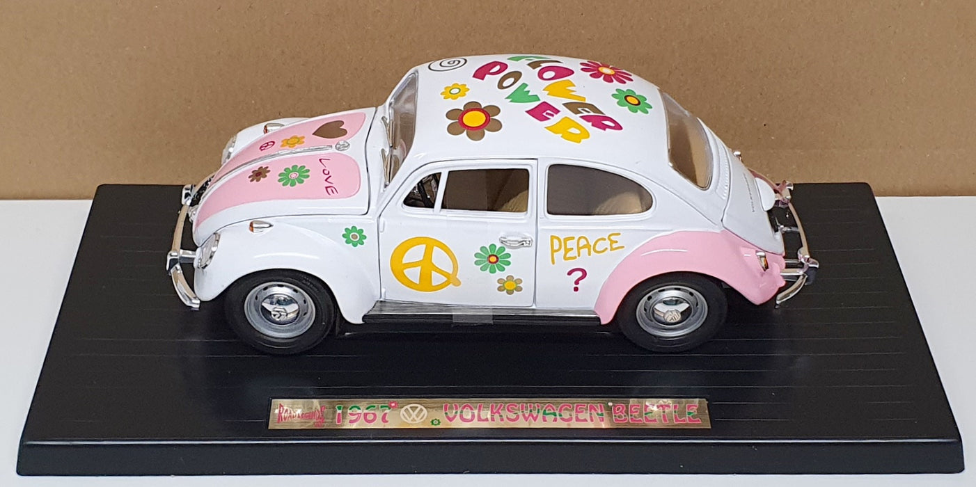 Road Signature 1/18 Scale 92079 - 1967 Volkswagen Beetle - Flower Power White