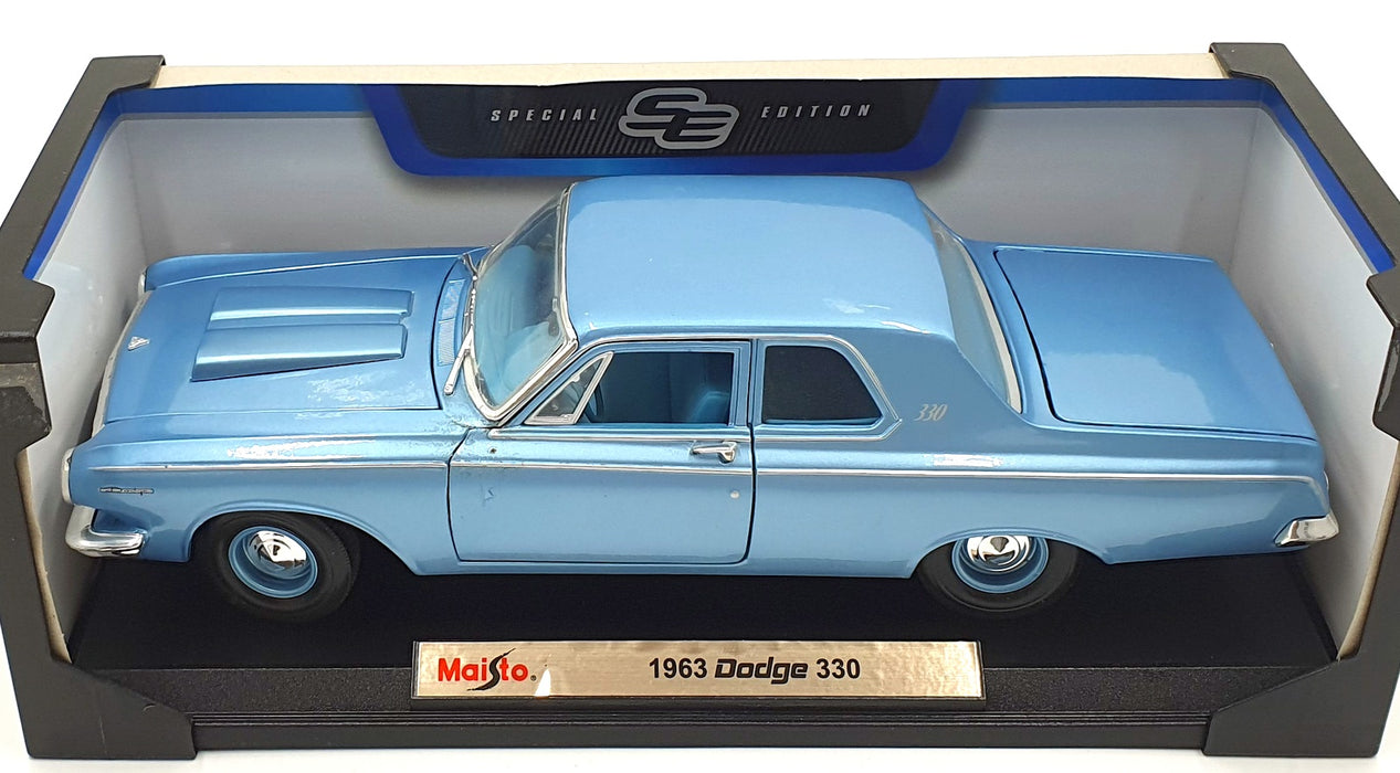 Maisto 1/18 Scale 46629 - 1963 Dodge 330 - Blue