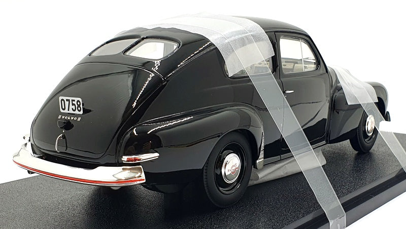 Cult 1/18 Scale Resin CML118-1 - 1947 Volvo PV444 - Black